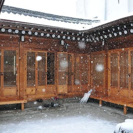 Hueahn Hanok Guesthouse Séoul Extérieur photo